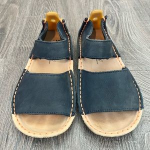 Kids Vivobarefoot Ababa Sandal Size 13 (EU 30)
